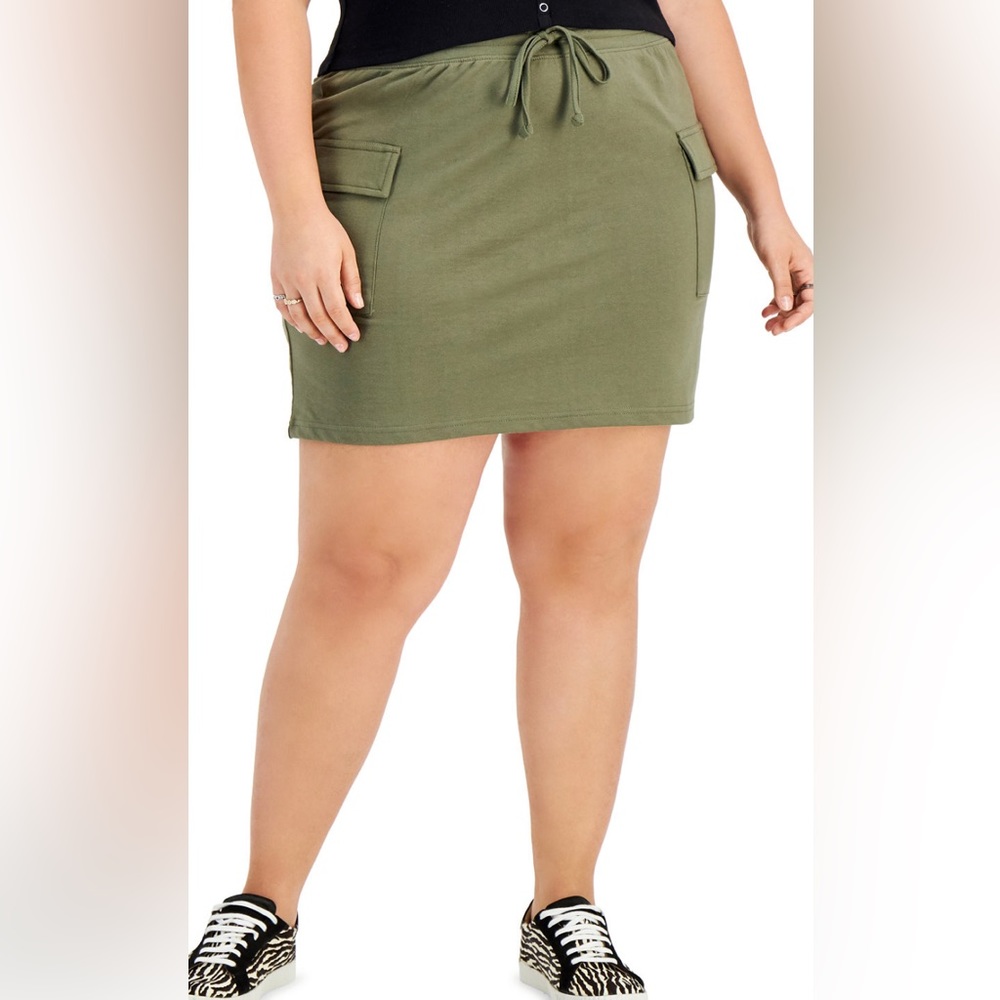 Derek Heart Trendy Cargo Skirt